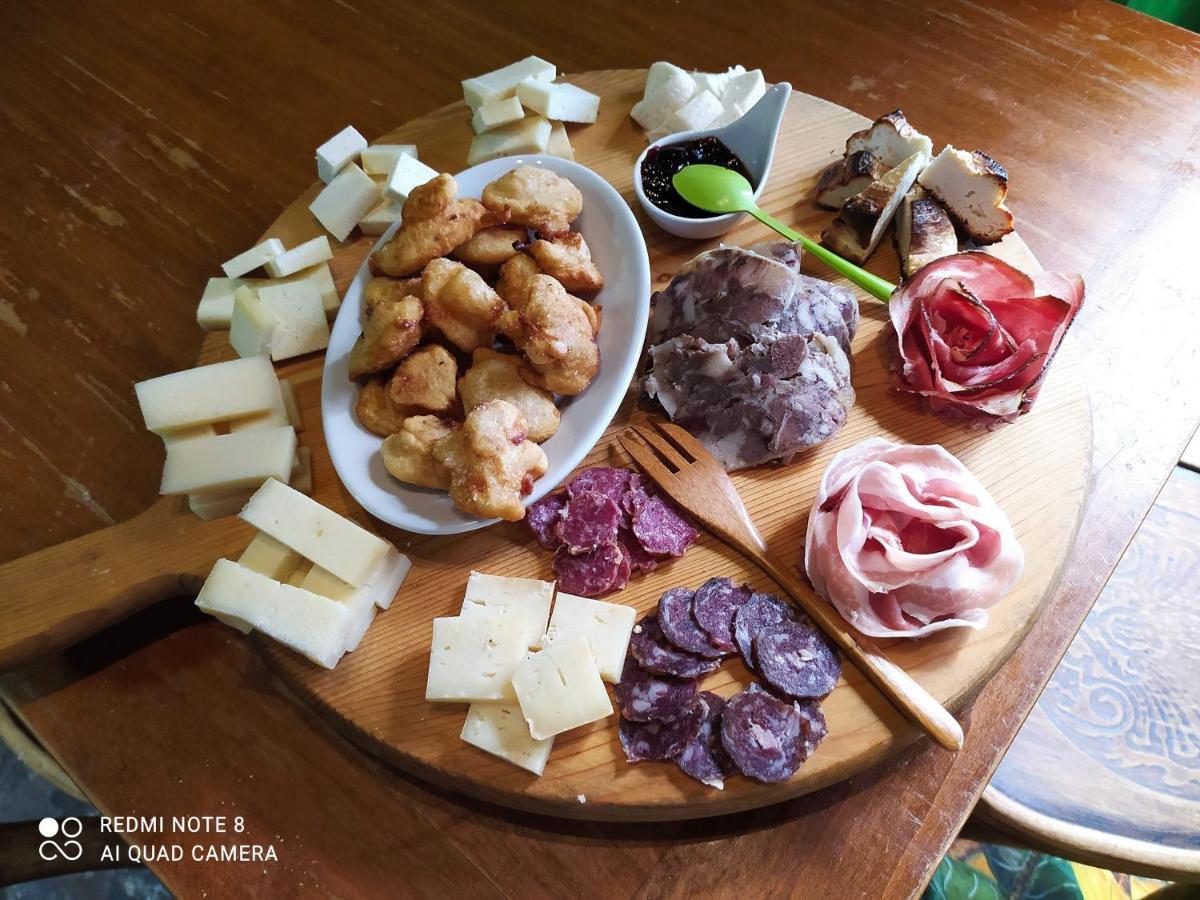 Agriturismo Paneolio Villa Collemandina ภายนอก รูปภาพ